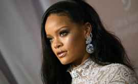 Forbes Rihanna cea mai bogată cîntăreaţă din lume 