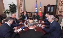 Dodon Greceanîi continuă negocierile privind o eventuală coaliţie
