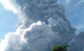 В Индонезии произошло извержение вулкана Синабунг