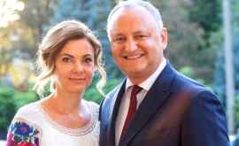 Dezvăluiri Prima doamnă a R Moldova este urmărită de un membru PD