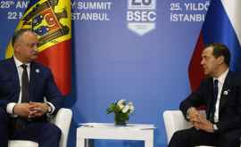 Додон обсудит с Медведевым продление беспошлинного режима для Молдовы 