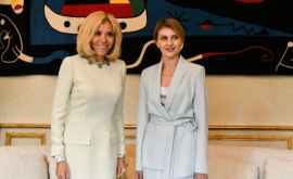 Cum sau îmbrăcat Brigitte Macron și Elena Zelenski la întîlnirea oficială