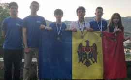 Гордость Молдовы 4 юных математиков завоевали медали 