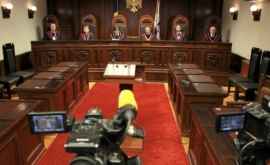 Cu ce sume vor pleca membrii Curții Constituționale de la instituție