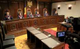 Trei foști judecători ai Curții Constituționale vor rămîne fără indemnizații de concediere