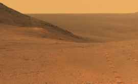 Марсоход Curiosity сфотографировал странную аномалию