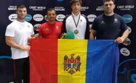 Лупашко выиграл серебро чемпионата мира по борьбе среди кадетов