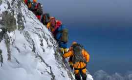 Noi reguli privind urcările pe Everest