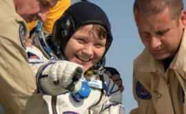 Pînă în 2024 NASA planifică să ducă pe Lună prima femeie 
