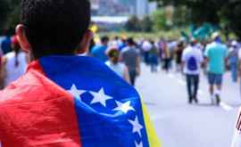 Salariul minim în Venezuela a ajuns la 2 dolari și 76 de cenți