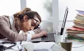 Angajatorii ruși se opun somnului de zi la serviciu