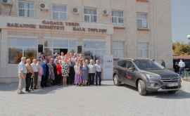 Turcia a oferit un automobil nou Consiliului Bătrînilor din Găgăuzia
