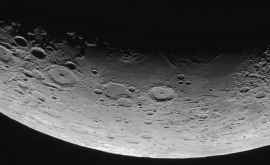 Обнаружено гелеобразное вещество на темной стороне Луны