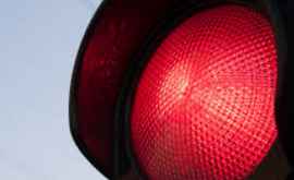 Эксперт о новом светофоре в Кишиневе который раздражает водителей