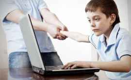 Учёные назвали оптимальное время нахождения детей в Интернете