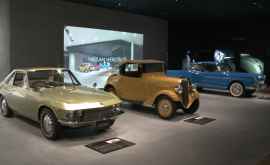 Nissan выставил в публичной экспозиции несколько исторических автомобилей 