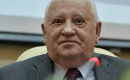 Gorbaciov cere SUA şi Rusiei să înceapă tratative privind armamentul nuclear
