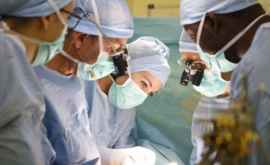 В Лионе успешно прошла операция по разделению сиамских близнецов
