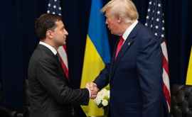 Ajutorul acordat Ucrainei blocat la 90 de minute dupa apelul telefonic dintre Trump si Zelenski