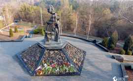 Как выглядит Кишиневский мемориал жертв фашизма с высоты ФОТО