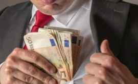 Ce pedeapsă riscă un avocat din Chişinău pentru o mită de 14000 de euro