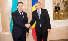 Despre ce au discutat primminiștrii Moldovei și Kazahstanului