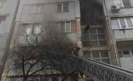 Пожар в кишиневской квартире несовершеннолетнего спасли в последний момент