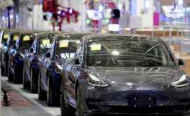 Tesla отзовет 15 тысяч электромобилей Model X