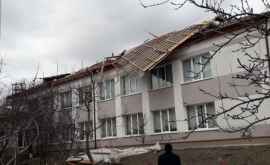 В Кишиневе отремонтированы крыши двух учебных заведений
