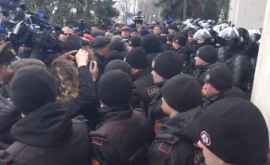  UPDATE Участники вооружённого конфликта на Днестре протестуют при поддержке унионистов ФОТО
