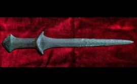 A fost găsită cea mai veche sabie din lume