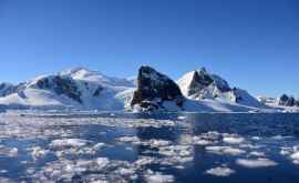 Groenlanda și Antarctica se topesc de șase ori mai repede decît în anii 1990