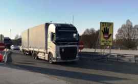 Молдавские дальнобойщики застрявшие на границе Словении возвращаются домой