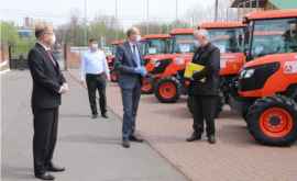 Приобретены еще 43 трактора для молдавских фермеров