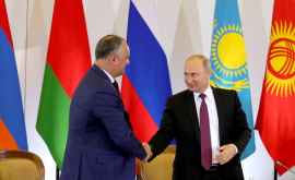 Vladimir Putin la felicitat pe Igor Dodon cu ocazia celor 75 de ani de la Victoria în Marele Război pentru Apărarea Patriei 