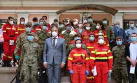 Medicii români care au venit să muncească în spitalele din RM au primit pașapoarte diplomatice