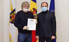 Un faimos jucător de fotbal și antrenor a devenit cetățean al R Moldova
