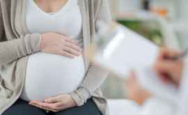 Почти 100 беременных женщин заражены COVID19