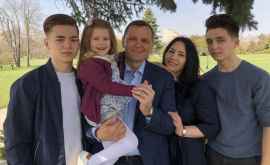 Andrei Năstase șia adus familia în Moldova
