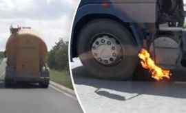Camion filmat cu rezervorul în flăcări VIDEO