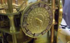 170 лет назад были изобретены так называемые часы на 10 000 лет