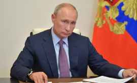 Putin a menționat o mină cu efect întîrziat în Constituție