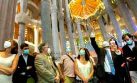 Собор Саграда Фамилия в Барселоне открылся для спустя четыре года