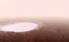 Cum arată o călătorie deasupra unui crater înghețat VIDEO