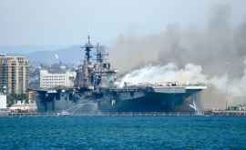 Un incendiu pe o navă a Marinei SUA sar putea transforma întrun dezastru ecologic 