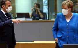 Макрон ударил кулаком по столу на саммите ЕС