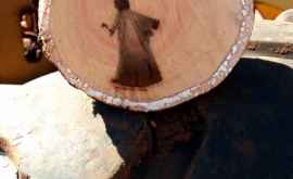 В Бразилии на срезе дерева увидели образ Христа ФОТО