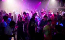 Tinerii au uitat de COVID Cluburile de noapte din capitală arhipline