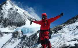 Nepalul permite din nou urcarea pe Everest