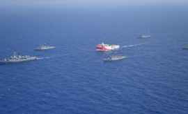 În pragul unui război Turcia trimite nave de luptă în Marea Mediterană